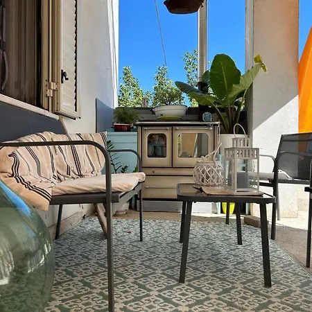 La Collina In Stanza - 3*